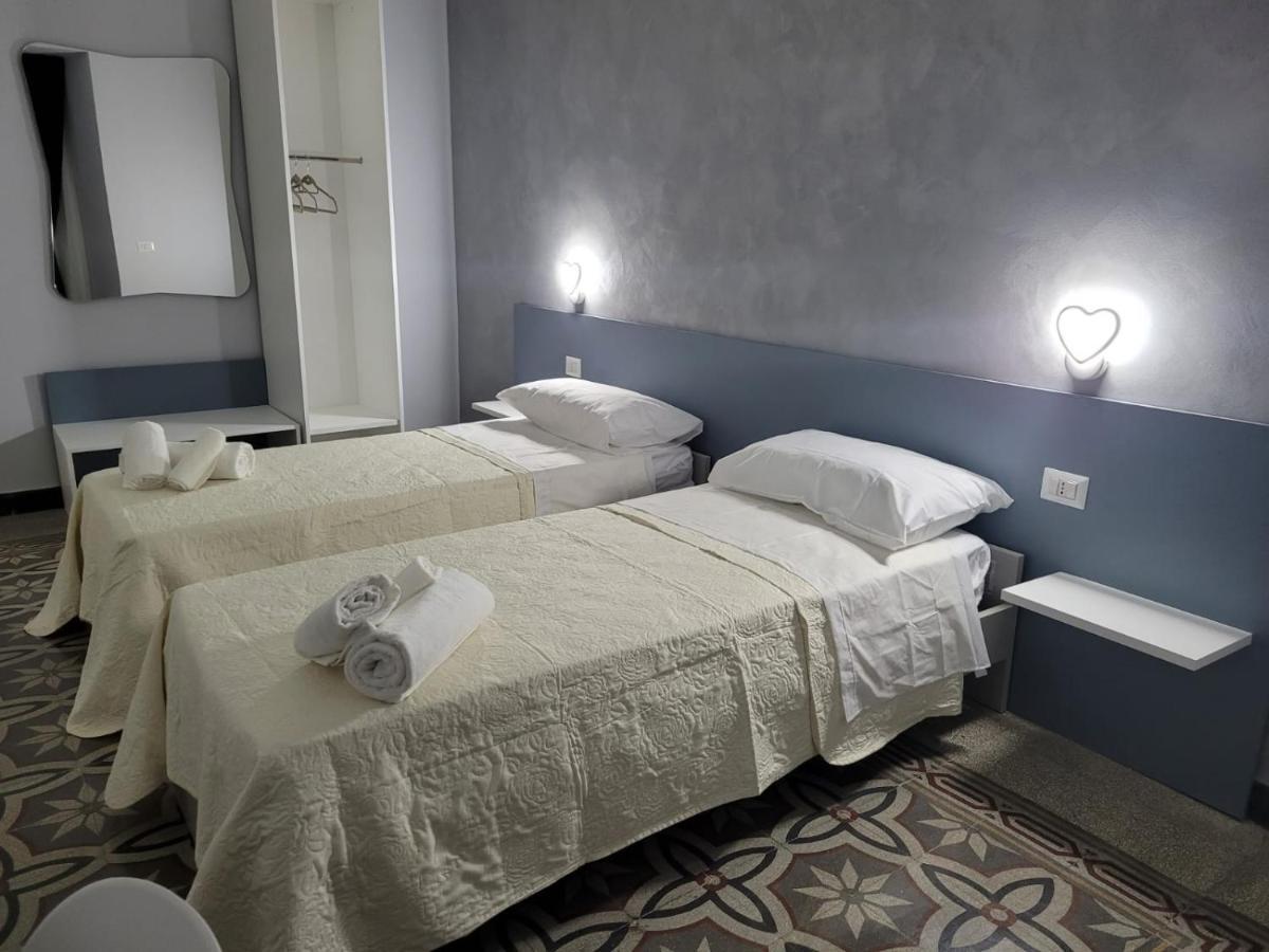 B&B Leon Messina Esterno foto