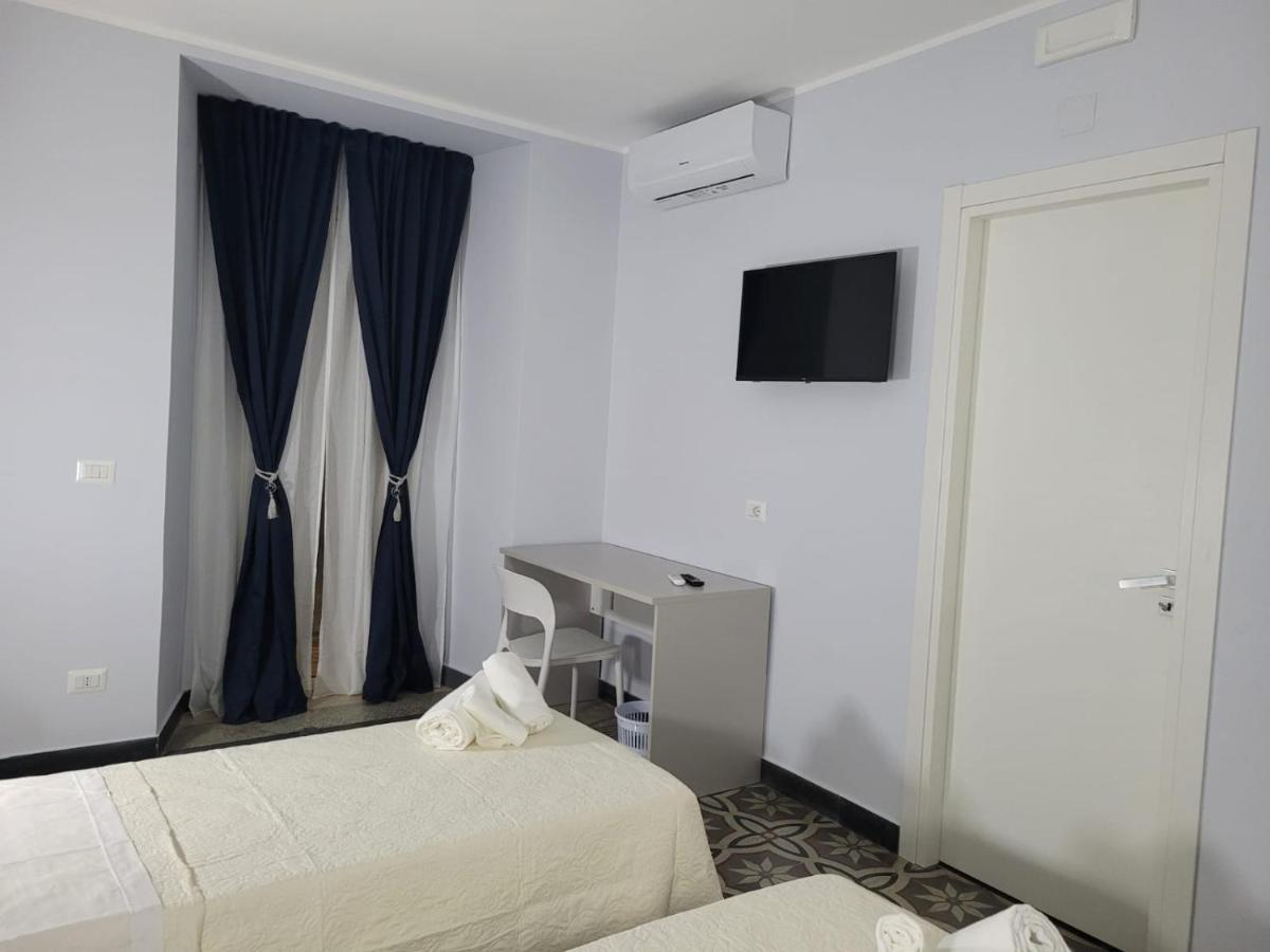 B&B Leon Messina Esterno foto
